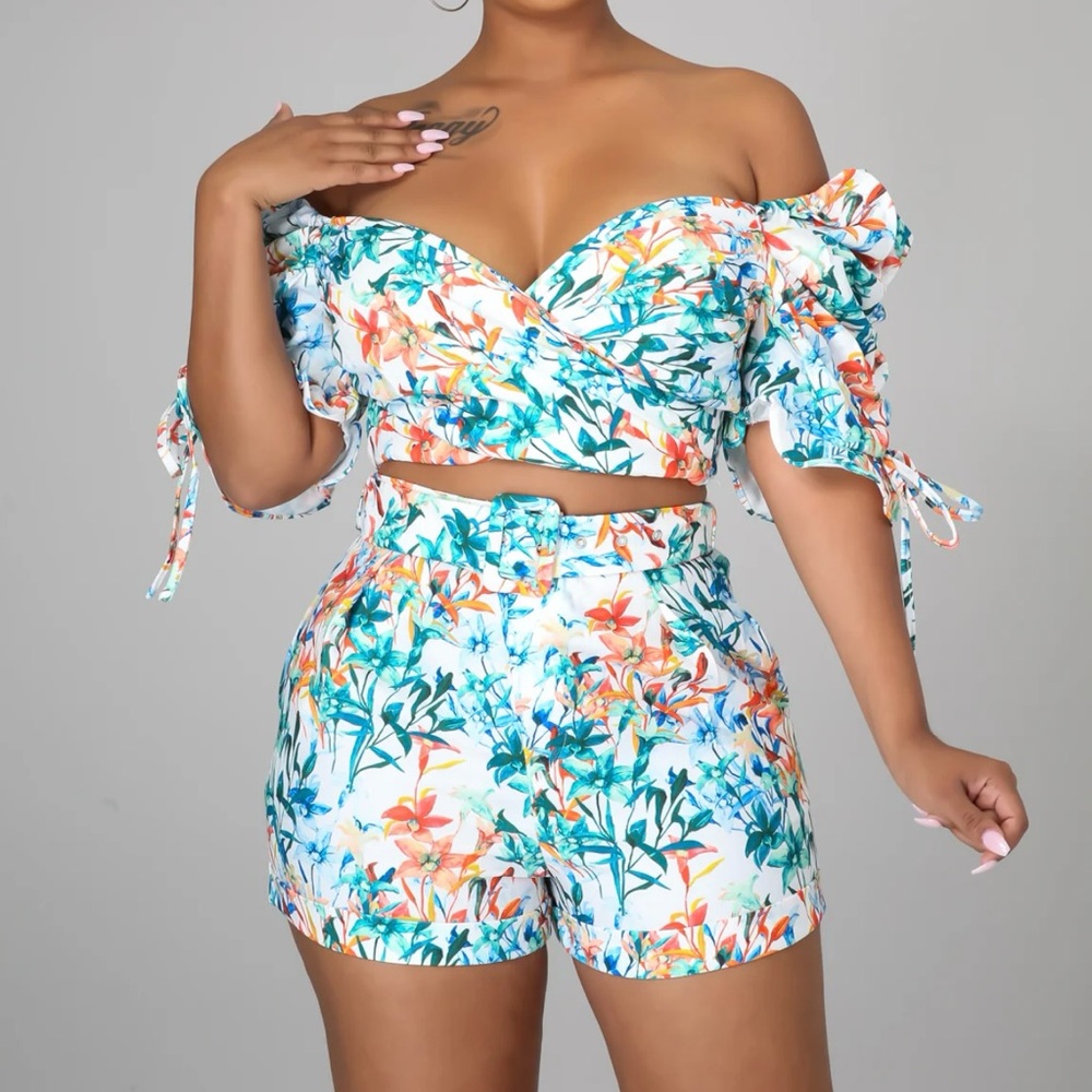 Two piece set, high waisted